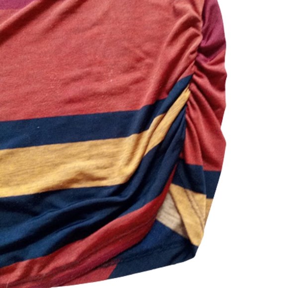 --- Multi Color Top Size Large - Picture 3 of 4